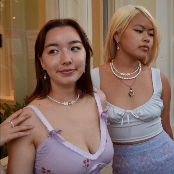 🍓Japanese Inspired Lotus Hoop Earrings |Rose quartz Flower|Porcelain Studs, Y2K - Picture 2 of 2